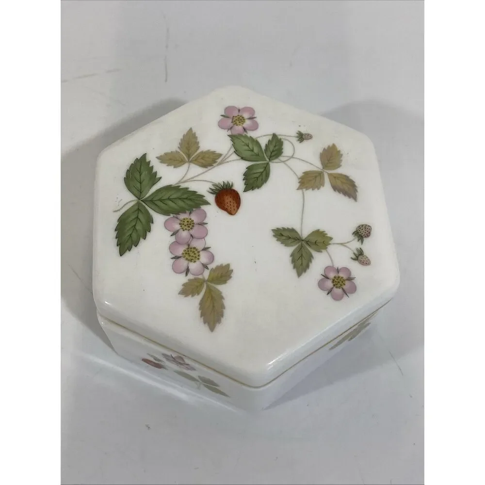 Wedgwood “Wild Strawberry” Hexagonal Covered Jewelry Trinket Box Made in England